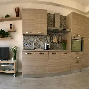 Appartamento Locchi Suite_ Careggi/meyer/tramvia A Due Passi! Firenze