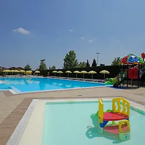 Villaggio Tiglio Kompleks wypoczynkowy