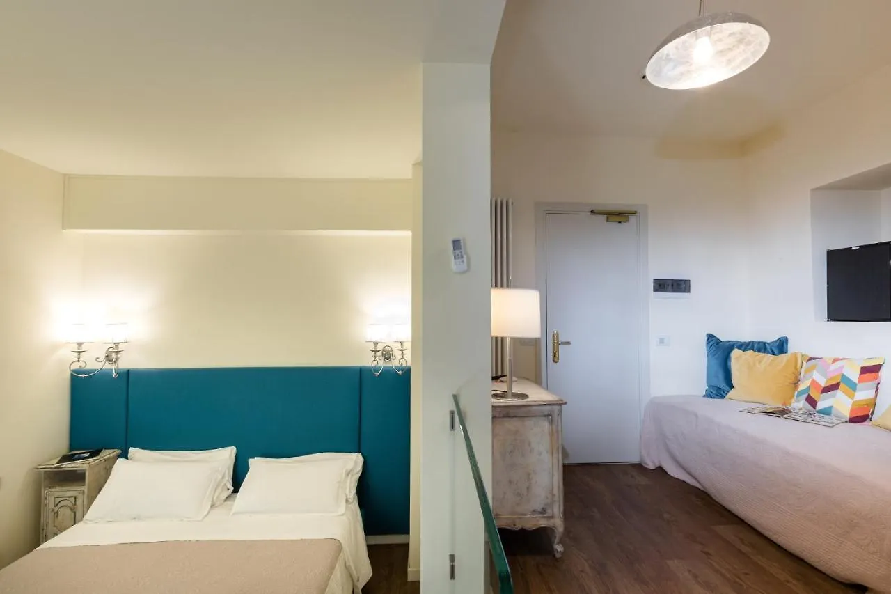 Hotel Serenella Sirmione