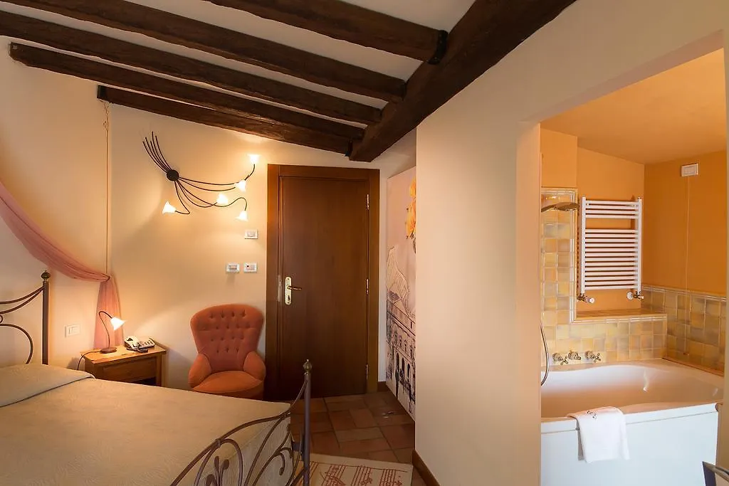 Hotel Serenella Σιρμιόνε